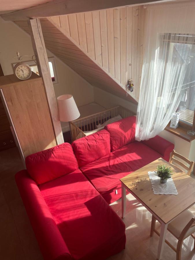 Sosnowa Mila - Domy I Apartamenty Pobierowo Buitenkant foto