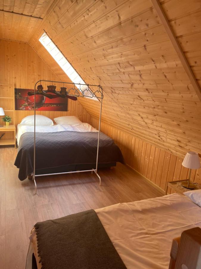 Sosnowa Mila - Domy I Apartamenty Pobierowo Buitenkant foto