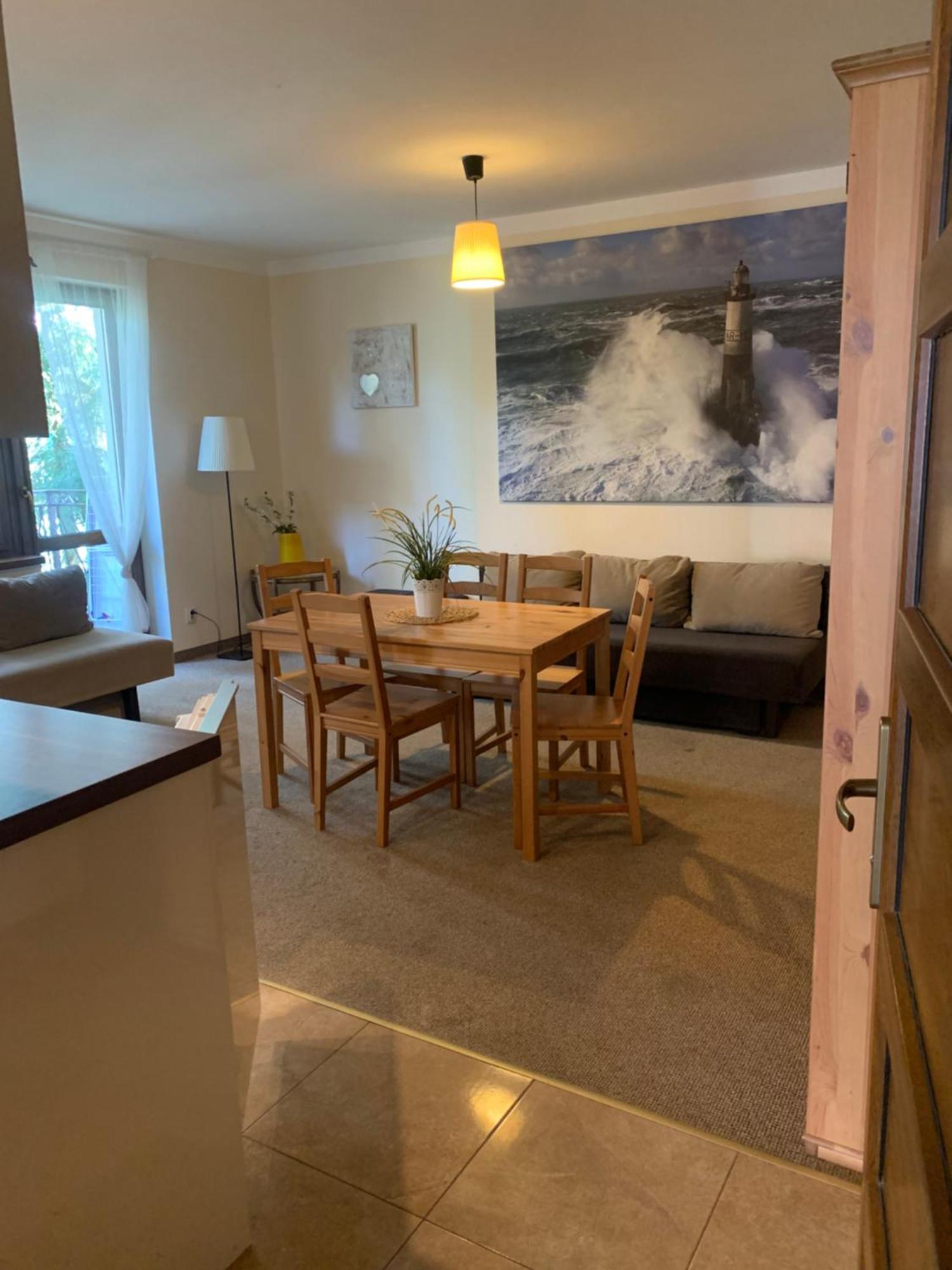 Sosnowa Mila - Domy I Apartamenty Pobierowo Buitenkant foto