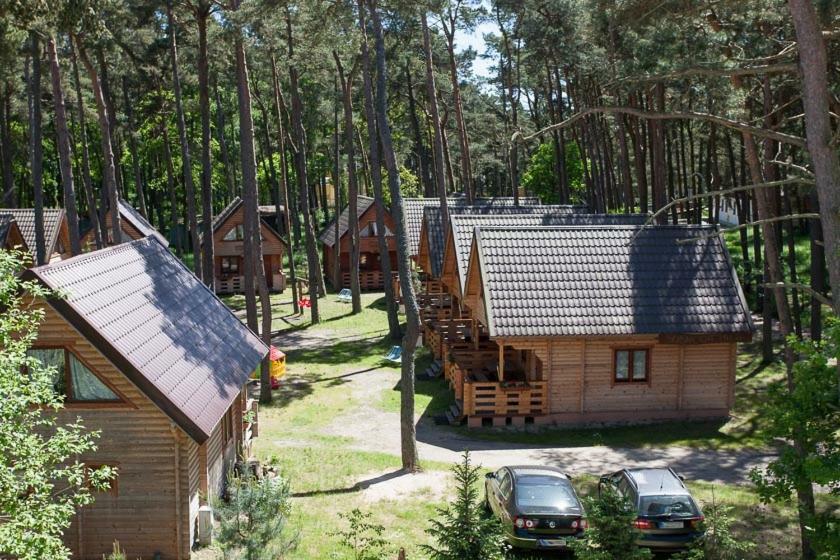Sosnowa Mila - Domy I Apartamenty Pobierowo Buitenkant foto