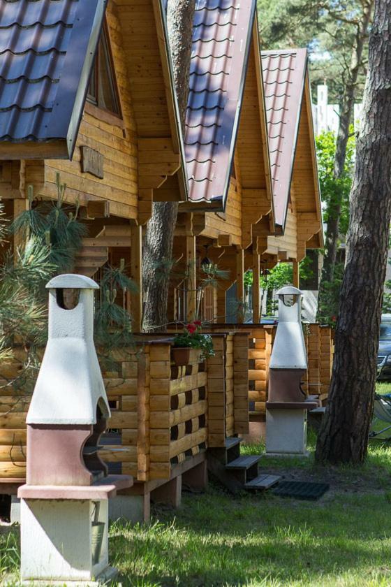 Sosnowa Mila - Domy I Apartamenty Pobierowo Buitenkant foto