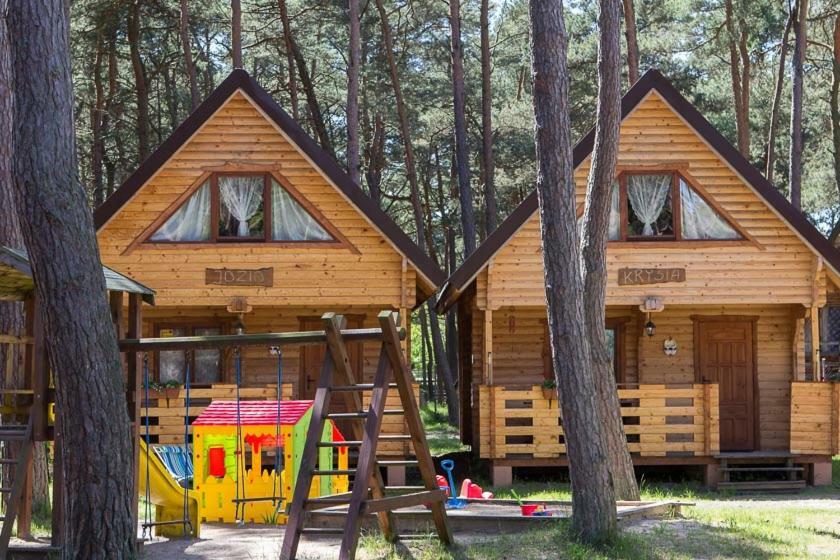 Sosnowa Mila - Domy I Apartamenty Pobierowo Buitenkant foto