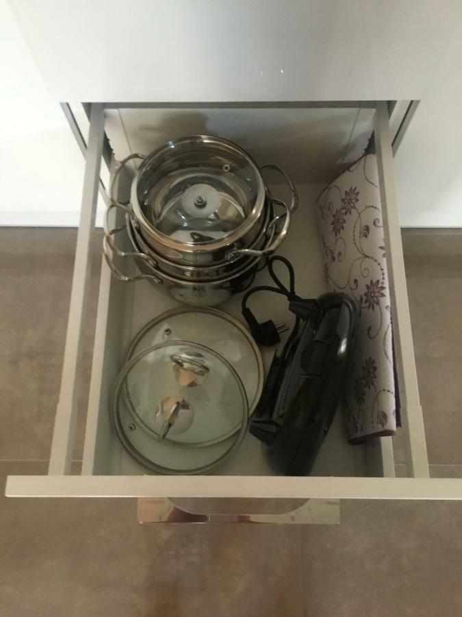 Sosnowa Mila - Domy I Apartamenty Pobierowo Buitenkant foto